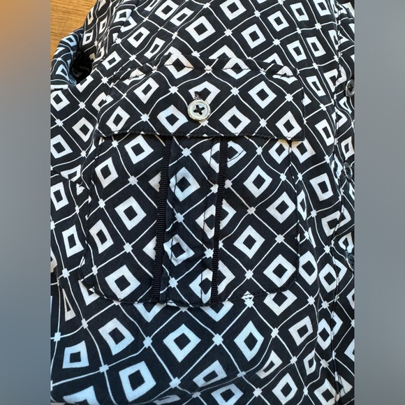 WH BM Silk Blouse Geometric Pattern Black/White SZ 6 - Picture 12 of 14
